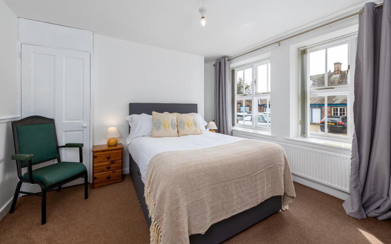 Muncaster Castle Coachman'S Quarters Bed & Breakfast Ravenglass Exterior foto