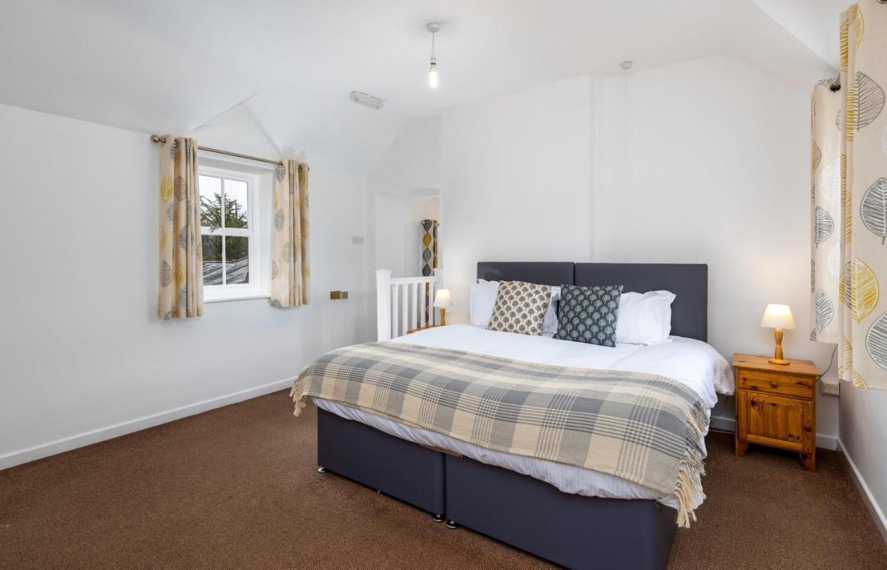 Muncaster Castle Coachman'S Quarters Bed & Breakfast Ravenglass Exterior foto