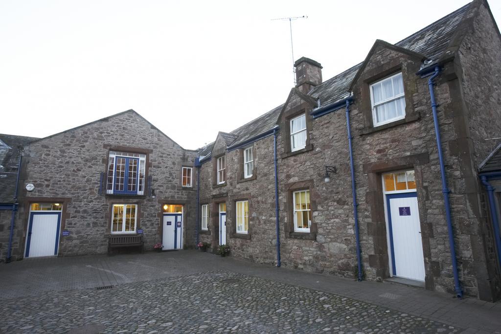 Muncaster Castle Coachman'S Quarters Bed & Breakfast Ravenglass Exterior foto